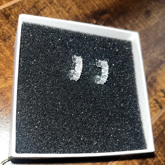 Silver earrings (3/$55) - Picture 3 of 4